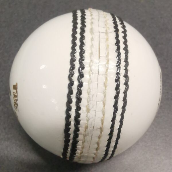 KOOKABURRA Paceball 4 Piece Leather Cricket Ball White - Image 3