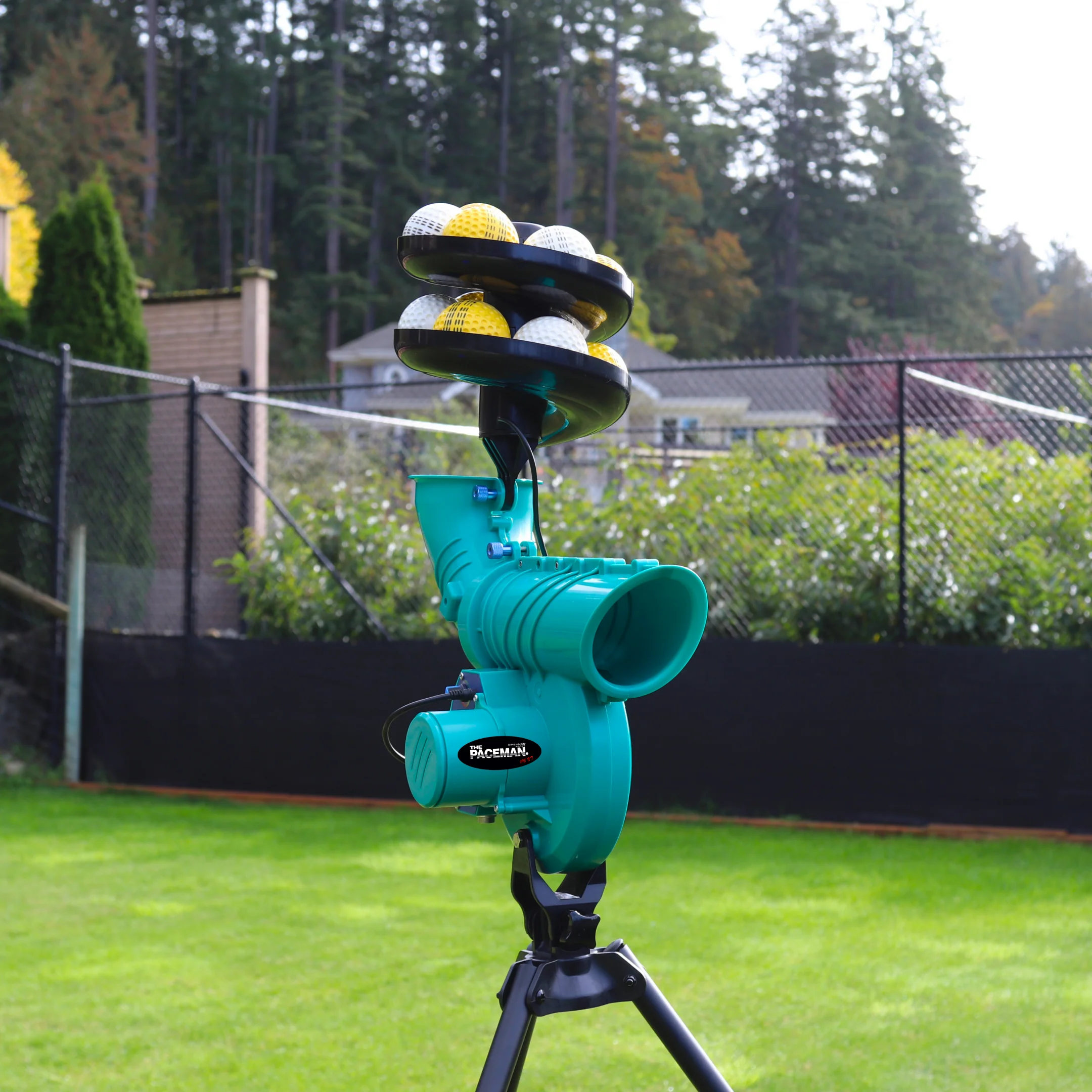 Paceman 176XT Cricket Bowling Machine Speed upto 100km/h - Image 2